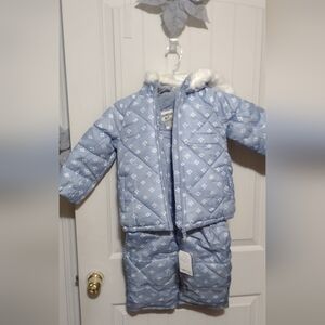 New condition set Oshkosh for girls size 4
